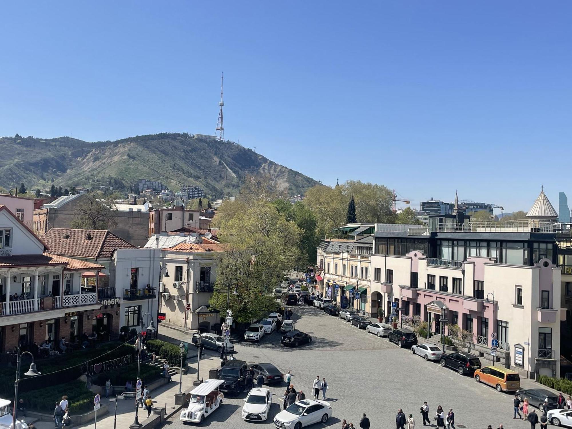 Meidan Inn Tbilisi Exteriör bild