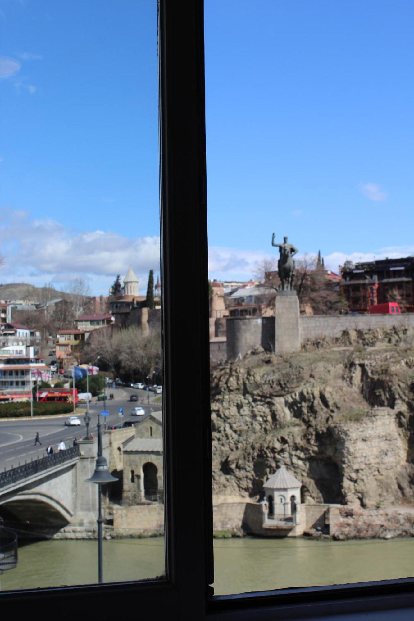 Meidan Inn Tbilisi Exteriör bild