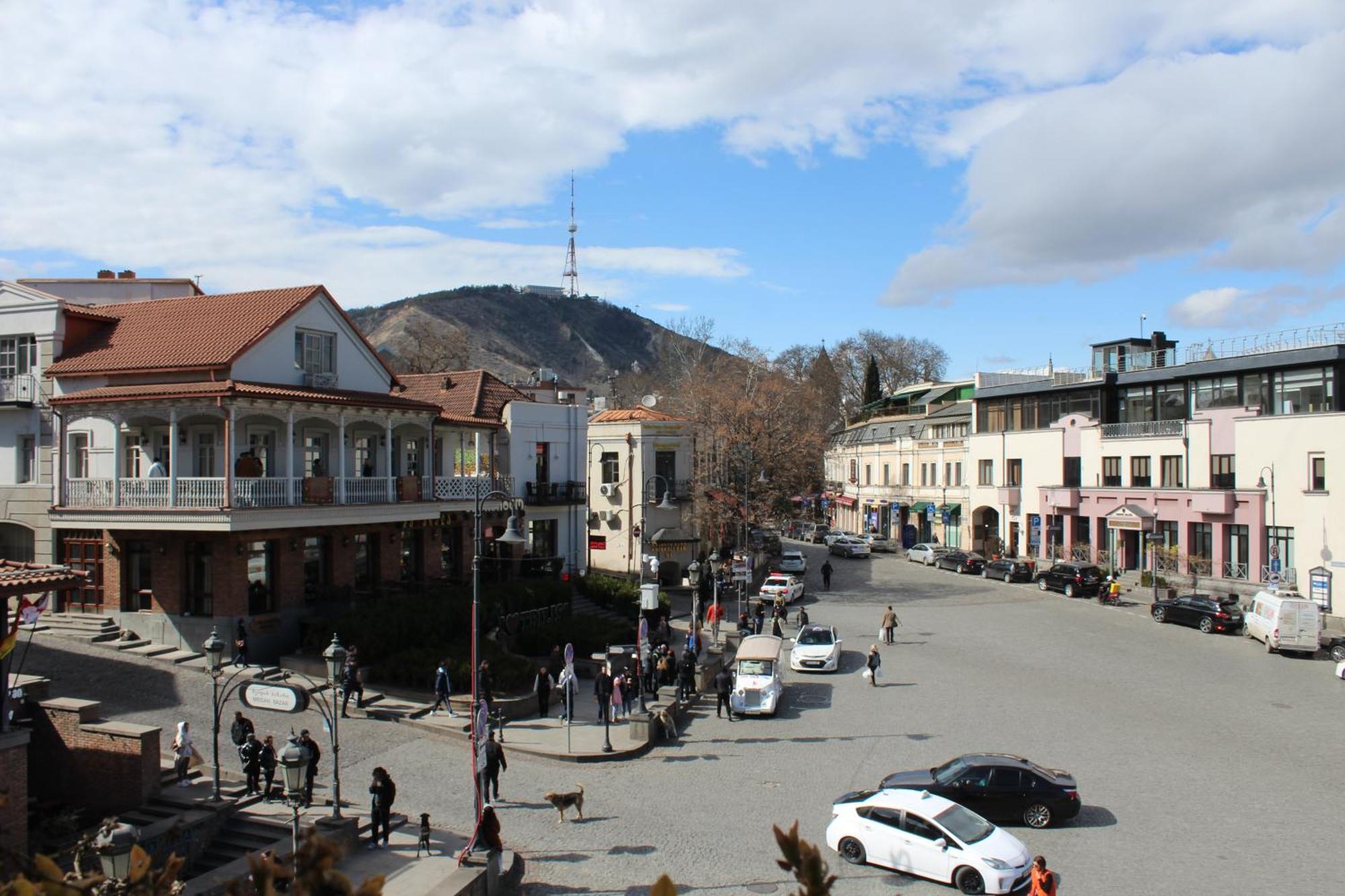 Meidan Inn Tbilisi Exteriör bild