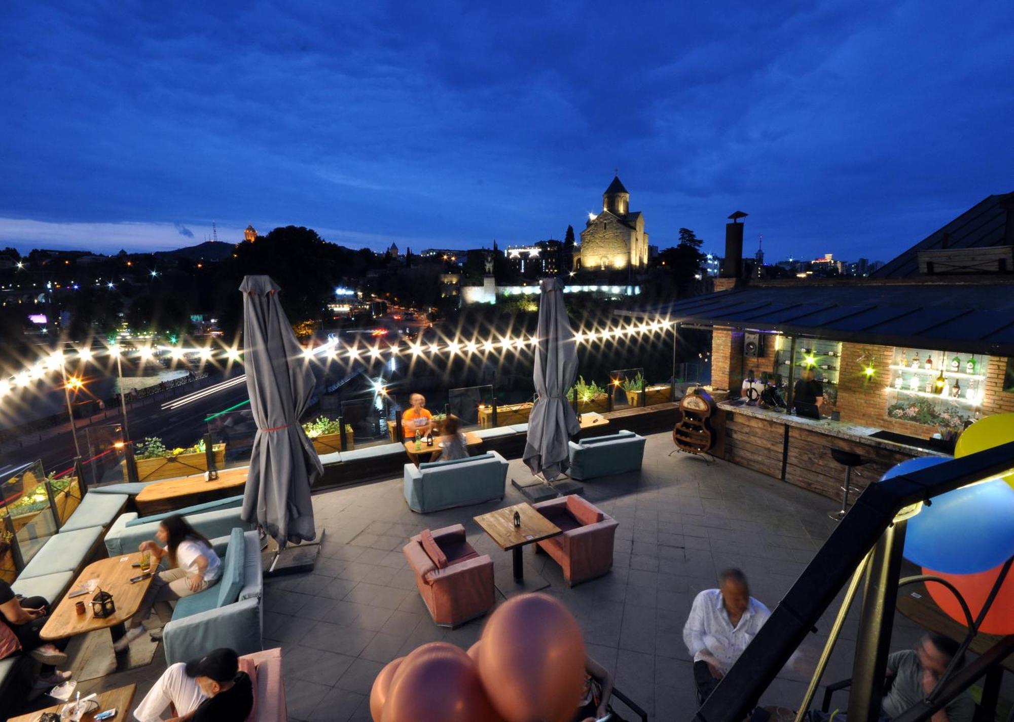 Meidan Inn Tbilisi Exteriör bild